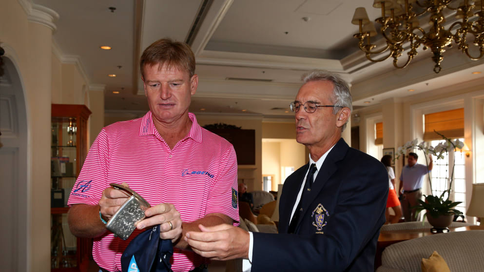 Ernie Els (left) and Mark Roberts 