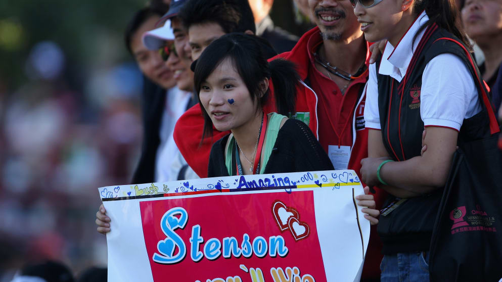 A fan shows her support for Henrik Stenson