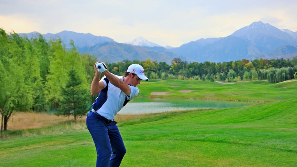 Alvaro Velasco (Phil Inglis)