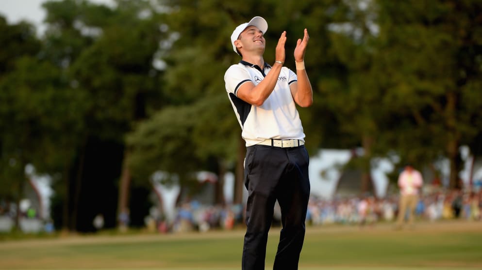 Martin Kaymer celebrates on the 18th green at Pinehurst