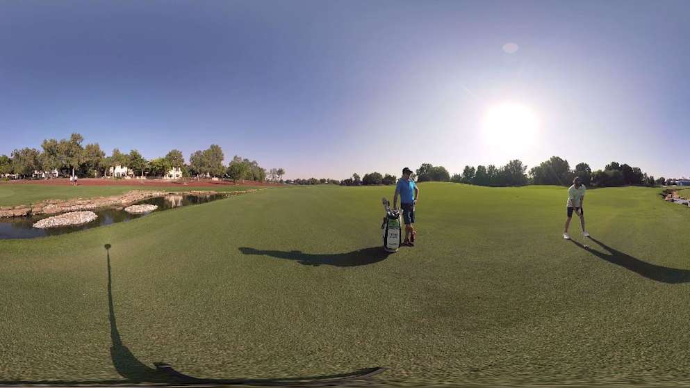 A look at what goes into a caddie's day on the European Tour in 360 degrees