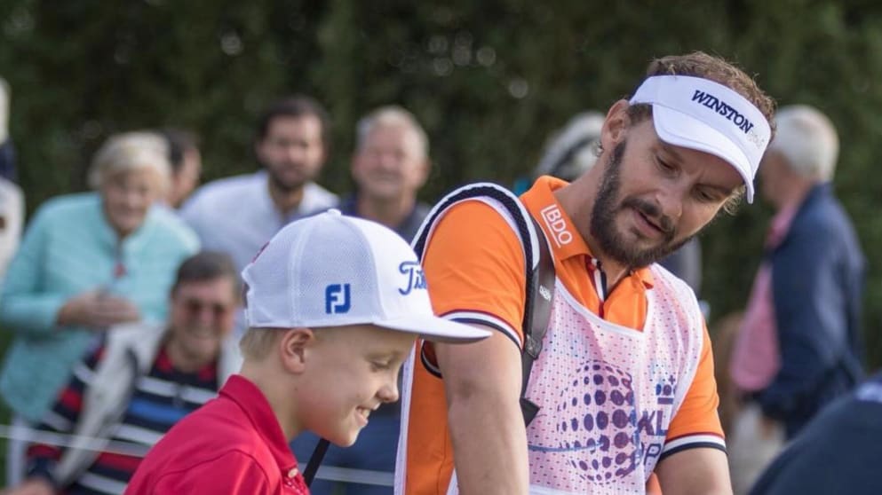 Luiten surprises super fan at KLM Open