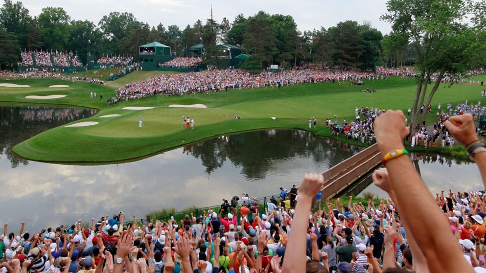 Fans cheer as Rory McIlroy wins the US Open