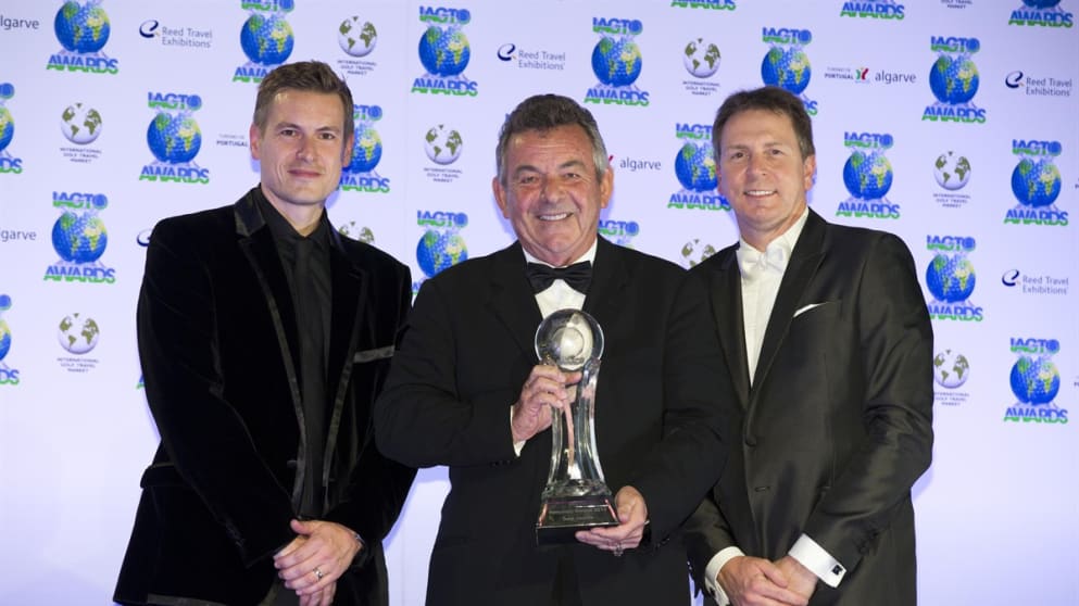 Tony Jacklin (centre) with his special award with Giles Greenwood (left) and Peter Walton of IAGTO.