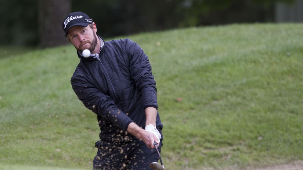 Kalle Samooja escapes from a greenside bunker