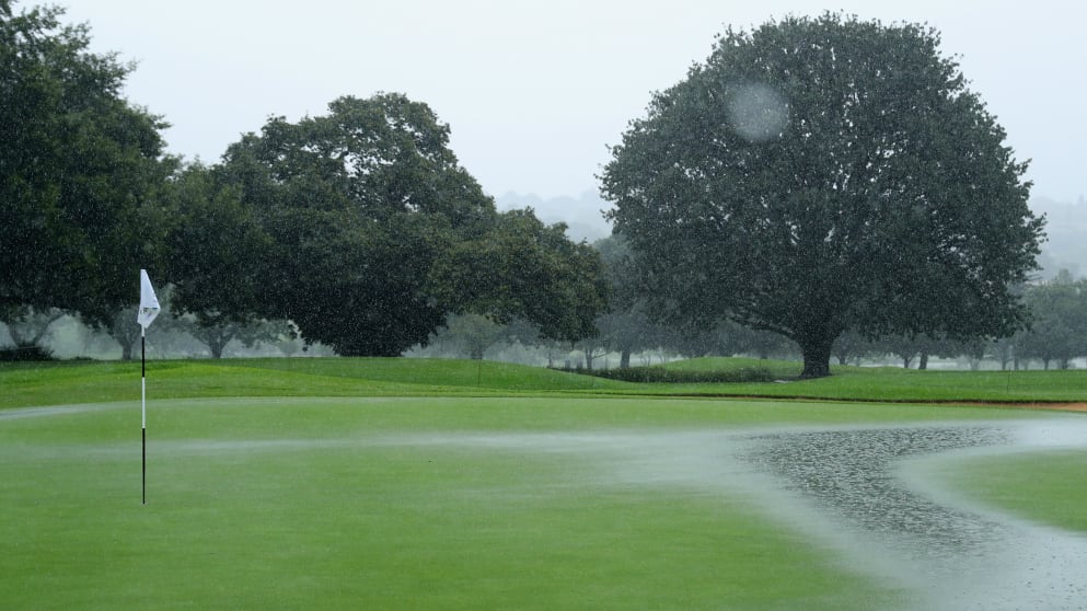 A major storm suspends play for the day in the third round of the Joburg Open