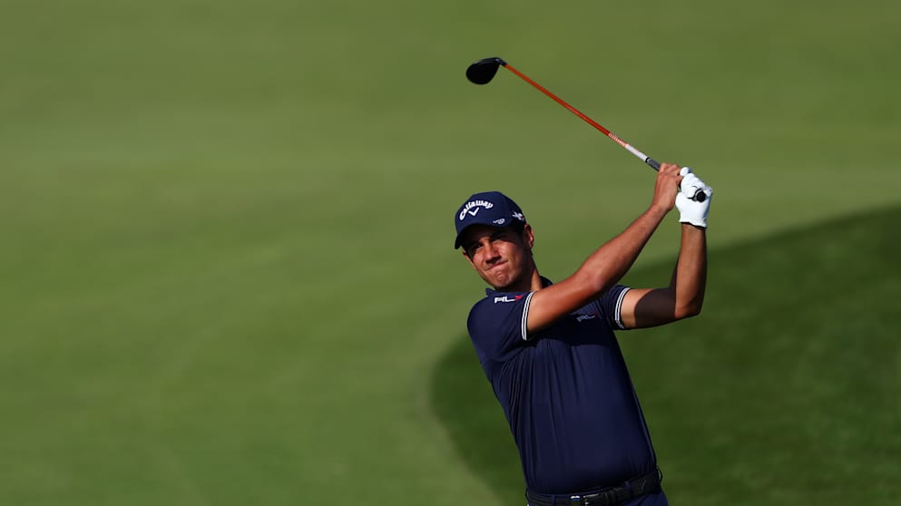 Matteo Manassero at the 18th during the 2016 KLM Open