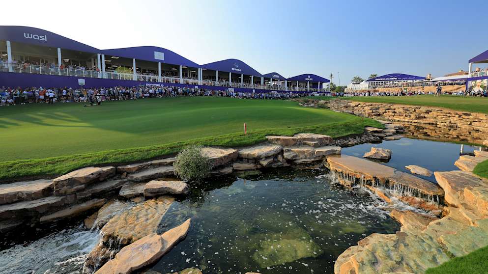 18th hole Earth Course-1802159407