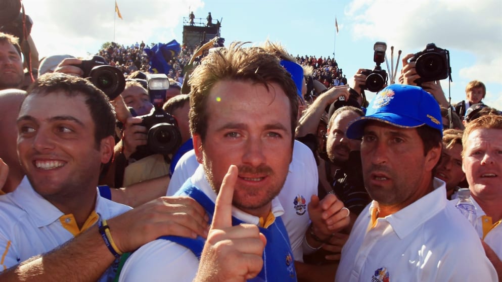 Graeme McDowell and The European Team celebrate