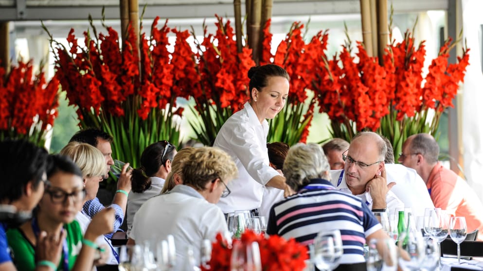 VIP guests enjoy the Swiss Challenge presented by Association Suisse de Golf (Emanuel Stotzer)