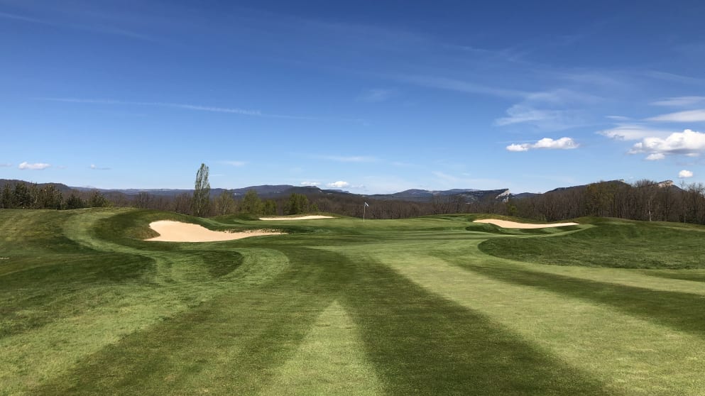 The third hole at Izki Golf