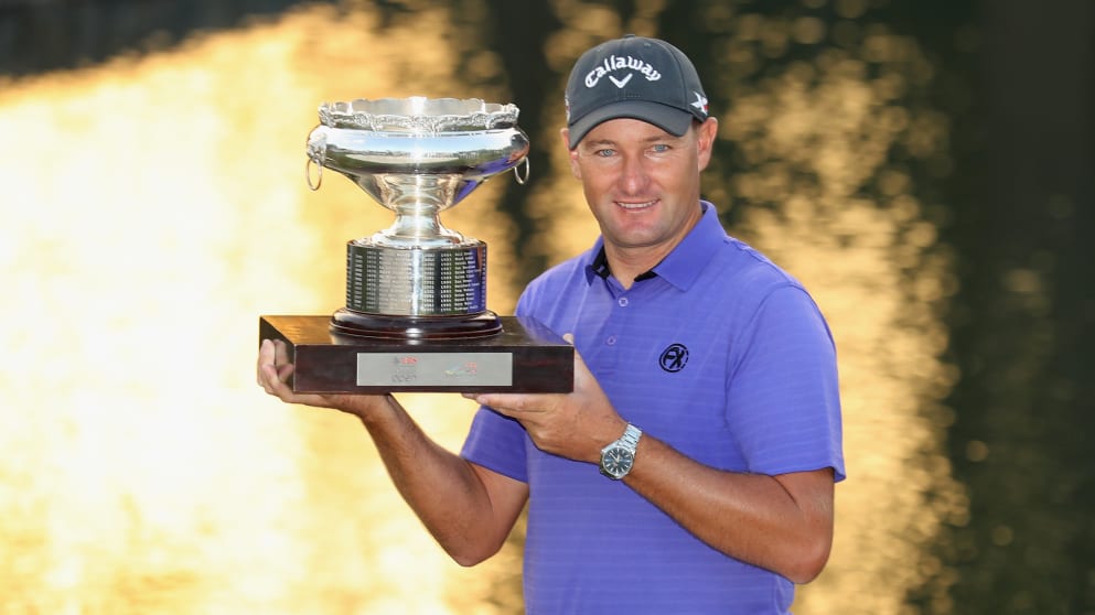 Sam Brazel lifts the UBS Hong Kong Trophy