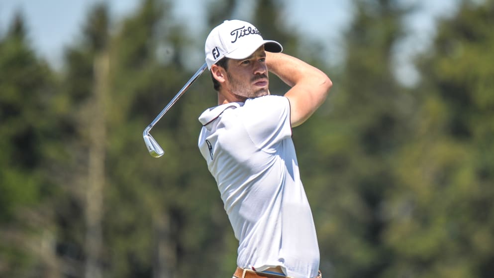 Victor Riu (Emanuel Stotzer)