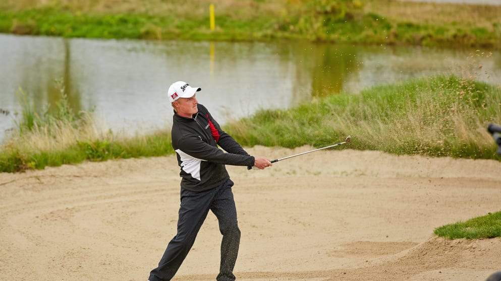 Lloyd Kennedy (Pavel Zmey)