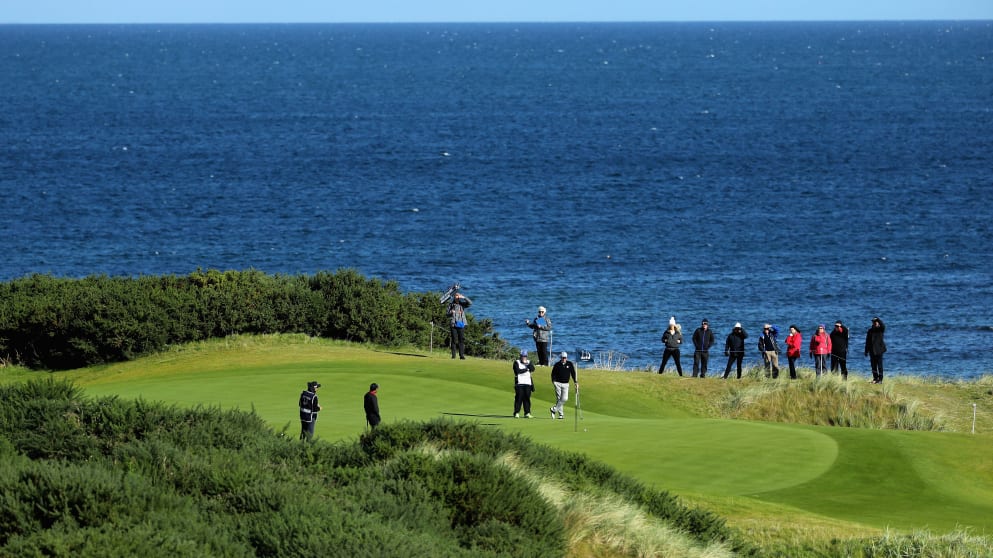 17th green at Kingsbarns