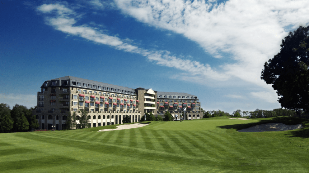 Resort Exterior 1600x900