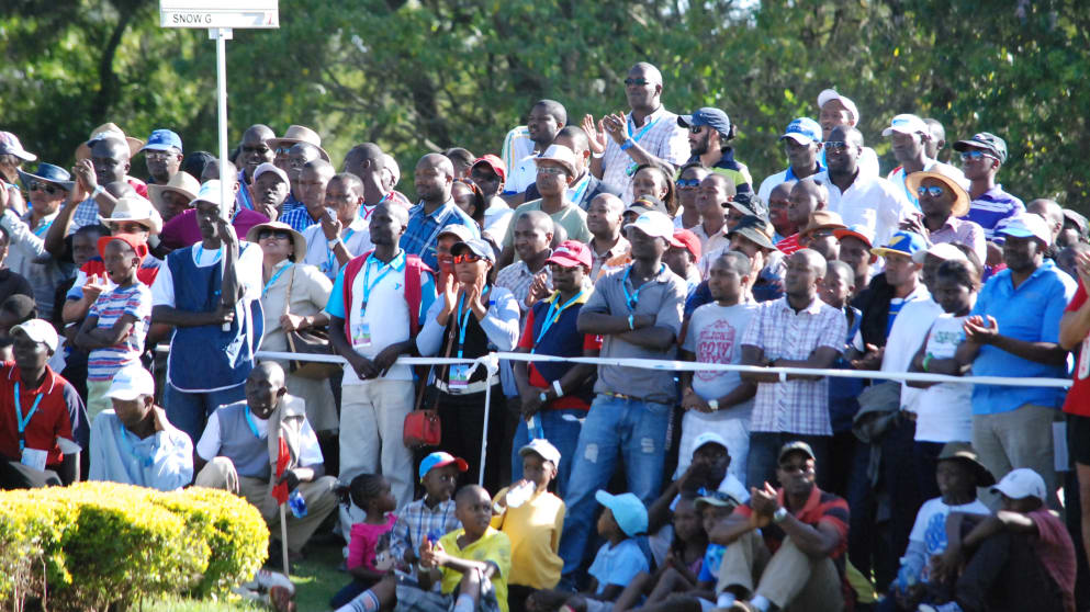 Huge crowds gather for Day Three of the Barclays Kenya Open (Thomas Mbuvi)