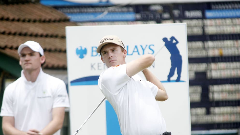 Jordi Garcia Pinto (foreground) and Tim Sluiter (Chris Omollo)