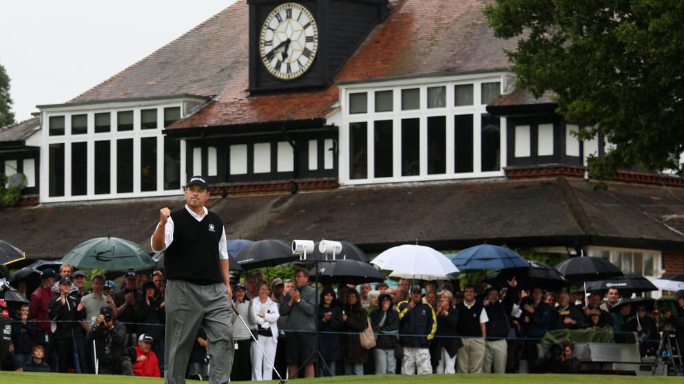 Loren Roberts winning the 2009 Senior Open Championship at Sunningdale