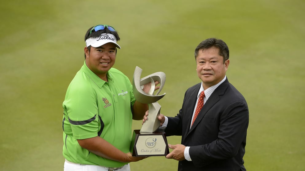 Asian Tour Order of Merit winner Kiradech Aphibarnrat with Asian Tour Chairman Kyi Hla Han