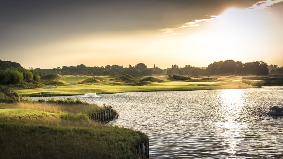 The tenth hole at The Dutch