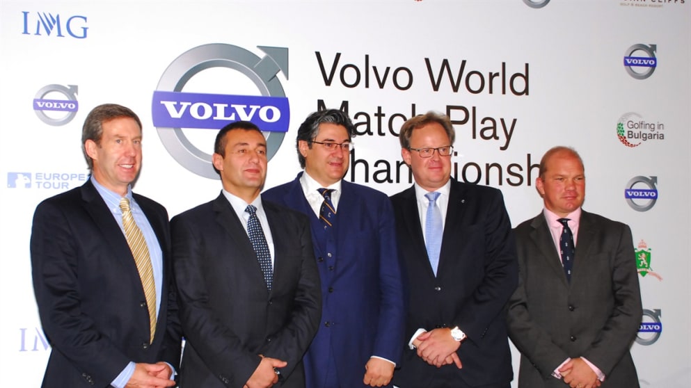 Mr Svilen Neykov, Bulgaria’s Minister of Physical Education and Sport (2nd left) launches the countdown to the 2013 Volvo World Match Play