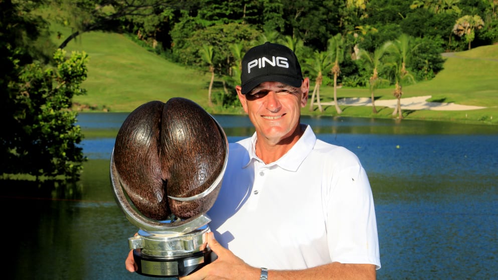 Peter Fowler wins in Seychelles