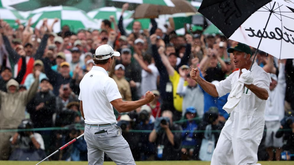 Adam Scott Masters 18th green-167835644
