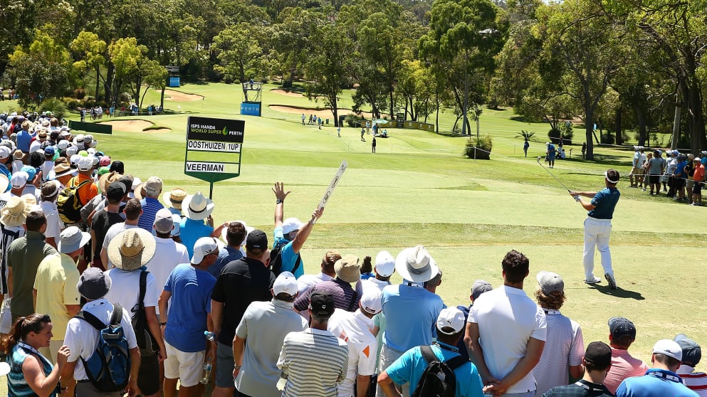 Crowds at Lake Karrinyup CC