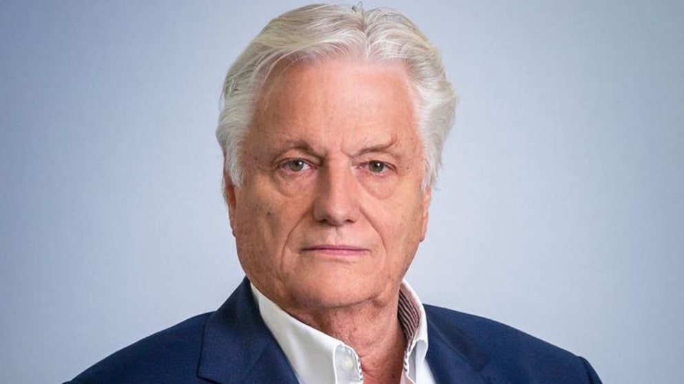 1373857_barryjohnstone_137815