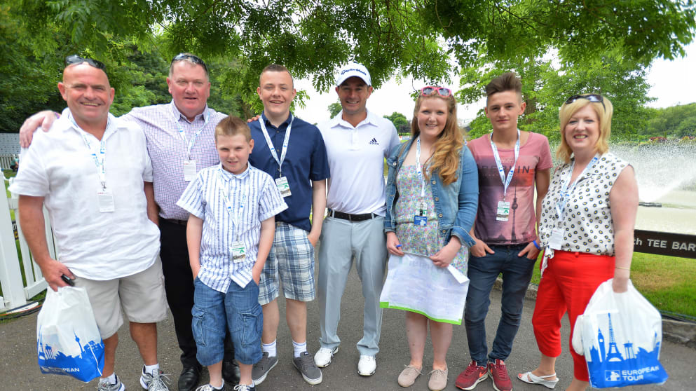 Luke McCabe, Cian Olden and Caoimhe Phelan, cancer patients treated at the  Mercy Hospital, met with Gareth Maybin