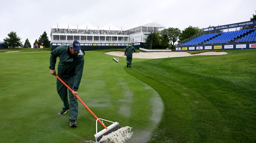 Albatross Golf Resort-1415951910