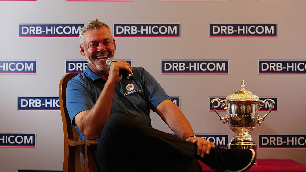 Darren Clarke speaking at the Glenmarie Golf and Country Club 