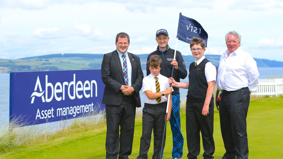 Ossian Maclellan (10) of Ardersier Primary and Harry Ratcliffe (12) of Balloch Primary are joined by Mark McDonald, Minister for Childcare & Early Years, Russell Knox and Martin Gilbert, CEO of Aberdeen Asset Management