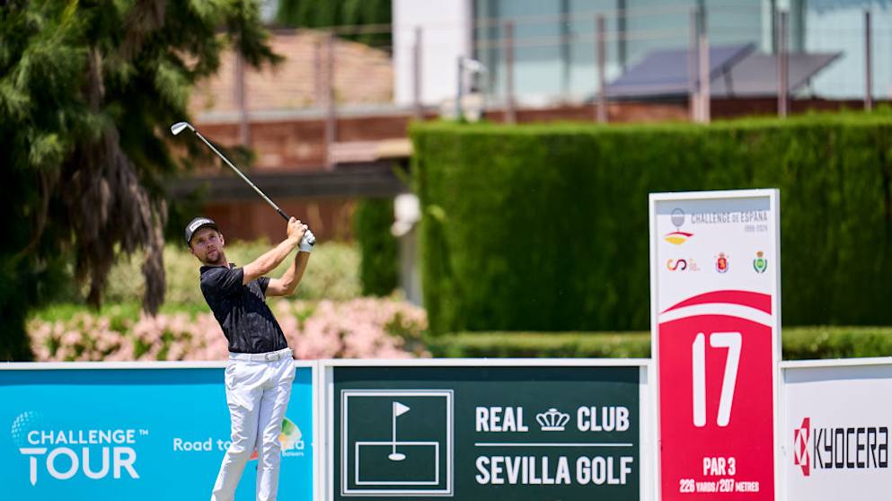 Rasmus Neergaard-Petersen (18)