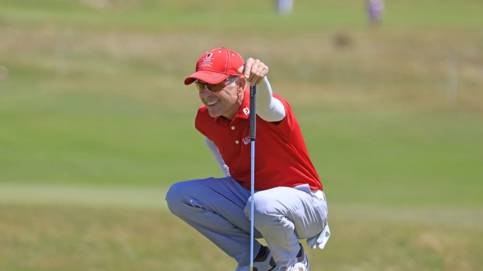 Jean-François Remésy over a putt on day two