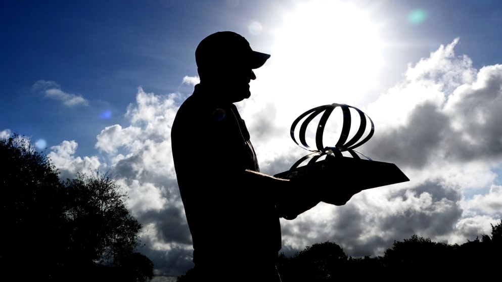 Jarmo Sandelin silhouette