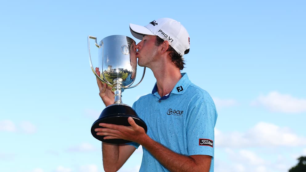 Elvis Smylie-2186581178