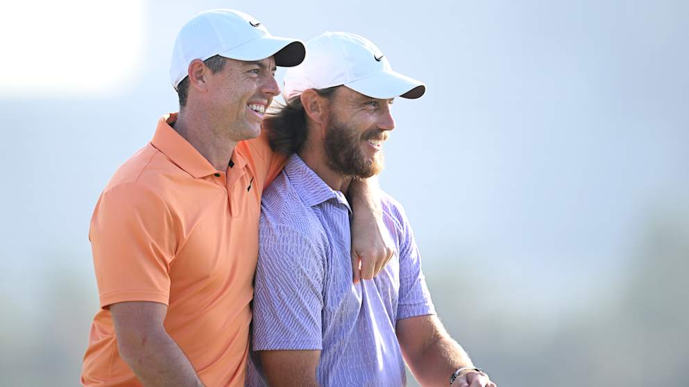 Fleetwood McIlroy-1932133608