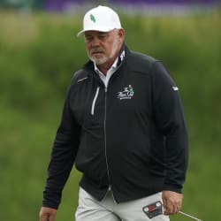 Darren Clarke leads the way into the weekend at Gleneagles - Articles - Vimarsana News