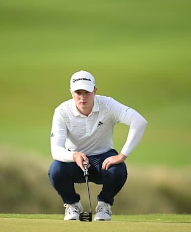 Schaper moves into the mix on final day