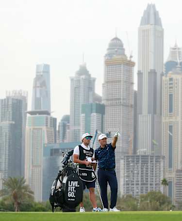 Patrick Reed leads by four after Moving Day in Dubai