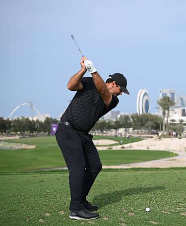 Patrick Reed takes two-shot lead into Sunday