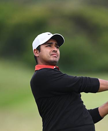 Yurav Premlall powers to third-round lead