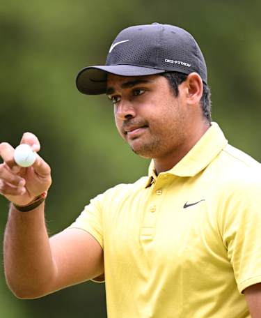 Yurav Premlall holds commanding lead in Catalunya