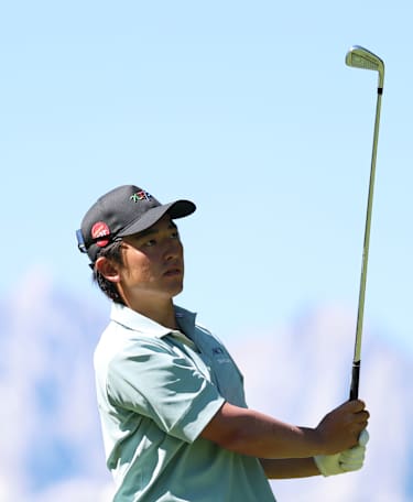 Kaneko holds one-shot lead in Austria