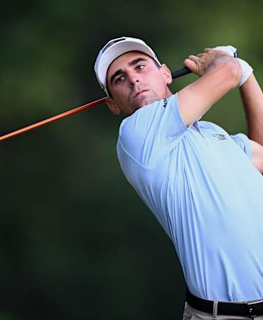 Niemann moves ahead in Turin