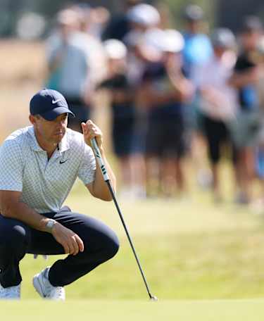McIlroy part of four-way tie in Scotland