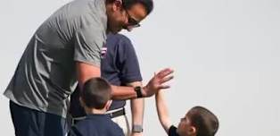 Emir takes part in Qatar's National Sports Day at Doha Golf Club