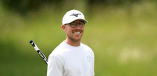 Bloor leads English Open supported by HotelPlanner by one